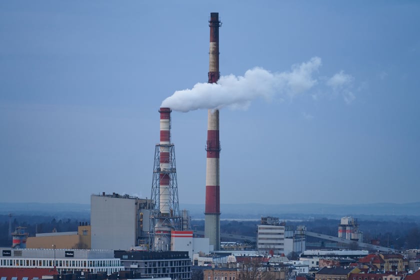 Panorama Wrocławia o zachodzie słońca z mostku Pokutnic