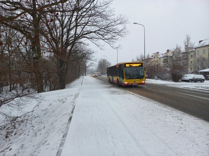 Zima we Wrocławiu. Osiedle Stabłowice w śniegu 21.01.2023