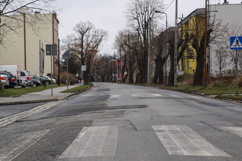 Na zdjęciu: ulica Dolnobrzeska, gdzie w najbliższym czasie zostanie przeprowadzony remont