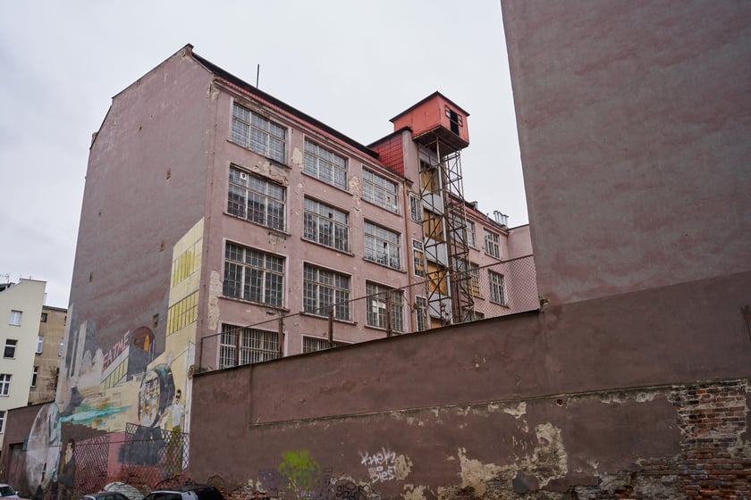 Na zdjęciu: Budynek dawnej fabryki Tytoniu przy ulicy Stawowej&nbsp;
