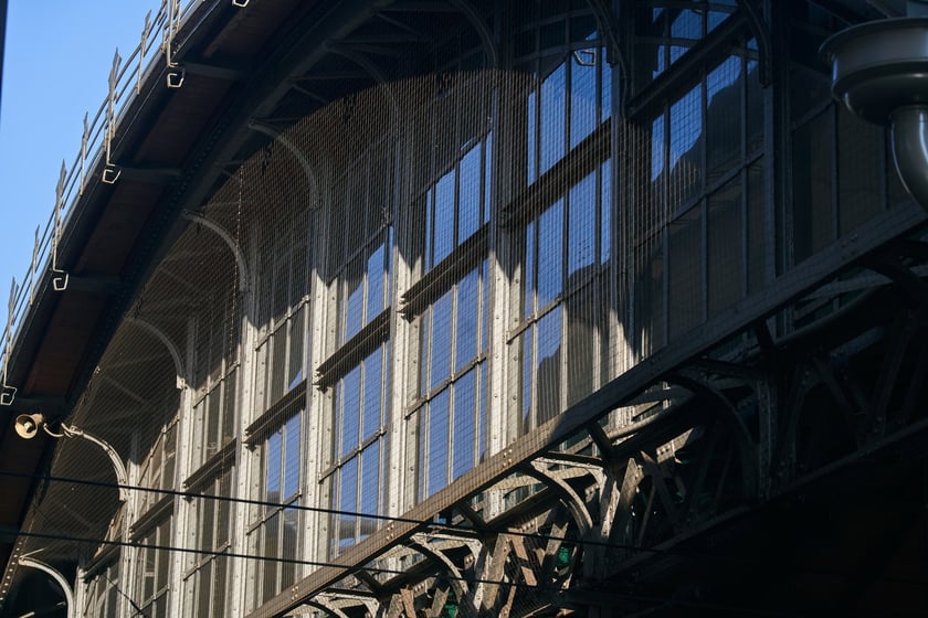 Dworzec Wrocław Gł&oacute;wny wciąż zadziwia pięknem architektury i detalami, a także pięknymi wnętrzami