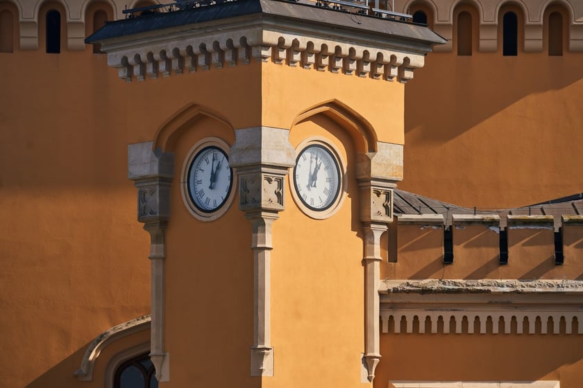 Dworzec Wrocław Gł&oacute;wny wciąż zadziwia pięknem architektury i detalami, a także pięknymi wnętrzami