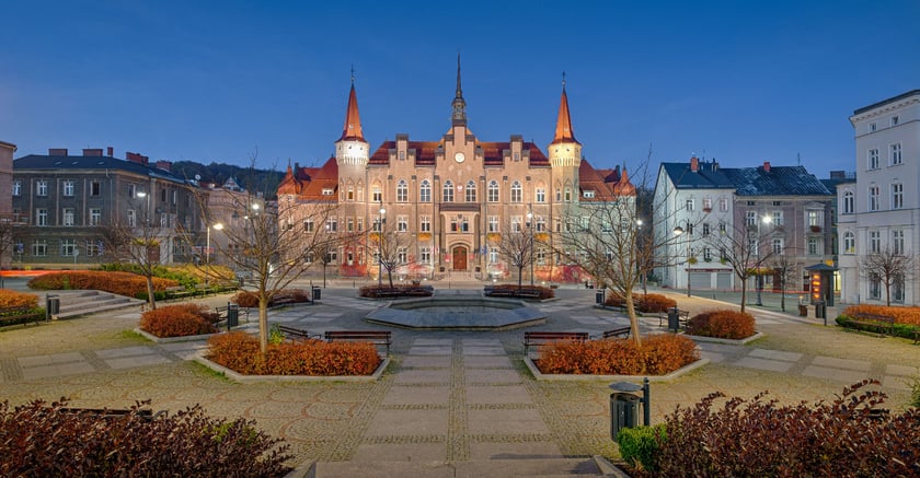 Liczba ludności w 2021 r.: 104 418
Liczba ludności w 2011 r.: 120 715
Spadek: - 13,5 procent
&nbsp;