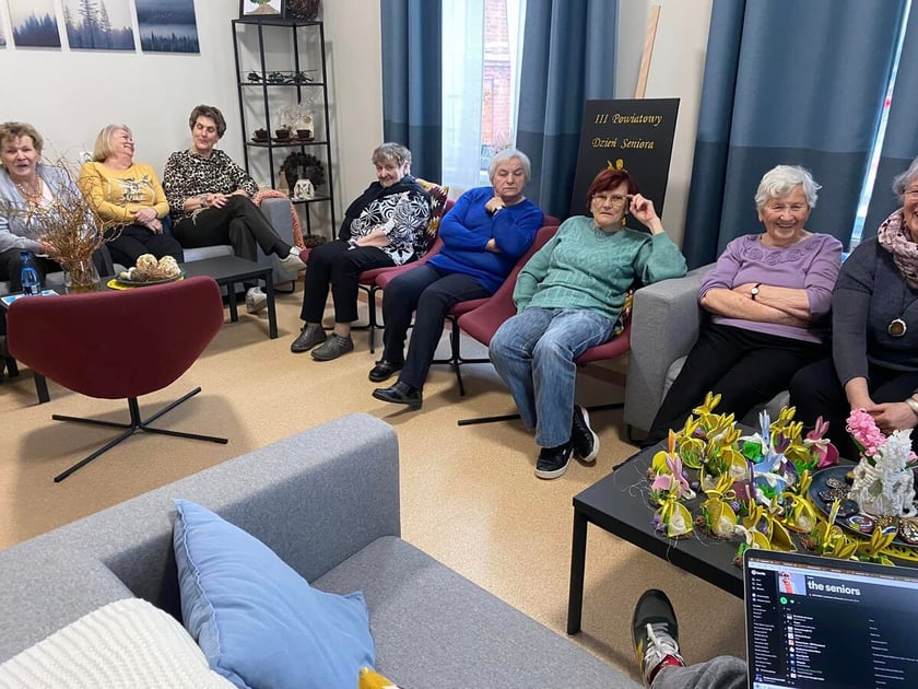 Na zdjęciu uczestnicy projektu "Stop Starości Bez Radości"