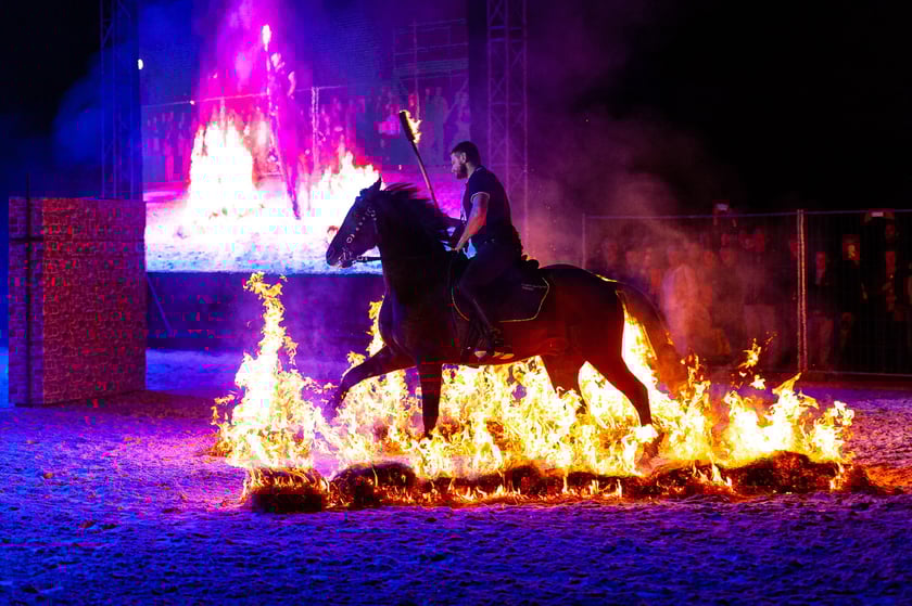Zdjęcia Wiktora Rzeżuchowskiego, fotografa i  instruktora jazdy konnej