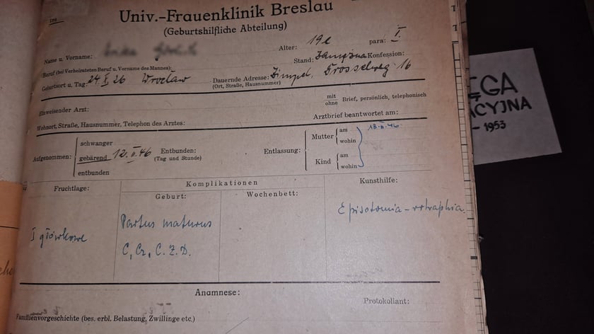 Dokument z archiwum dawnej kliniki ginekologicznej