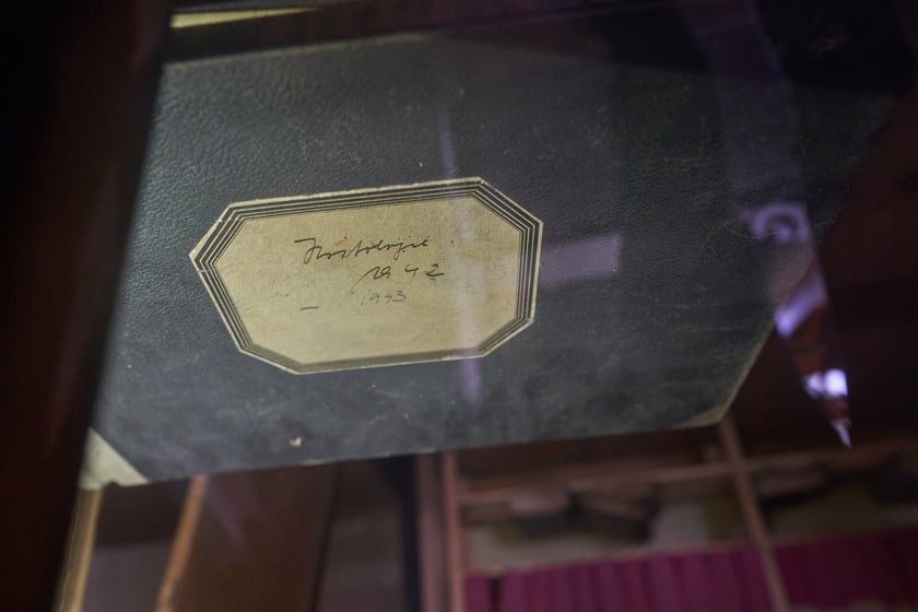 Archiwum ocalonych akt szpitalnych dawnej kliniki ginekologicznej