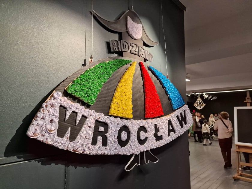 Otwarcie wystawy "Historia szyta na ludowo"