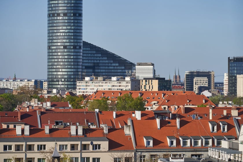 Panorama Wrocławia z perspektywy Krzyków - maj 2023