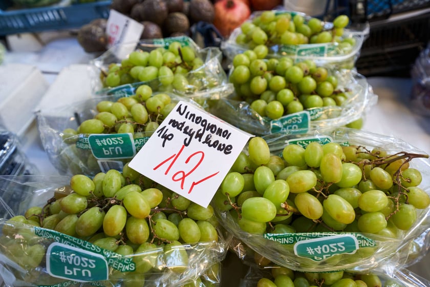 Aktualne ceny owoców i warzyw w Hali Targowej.