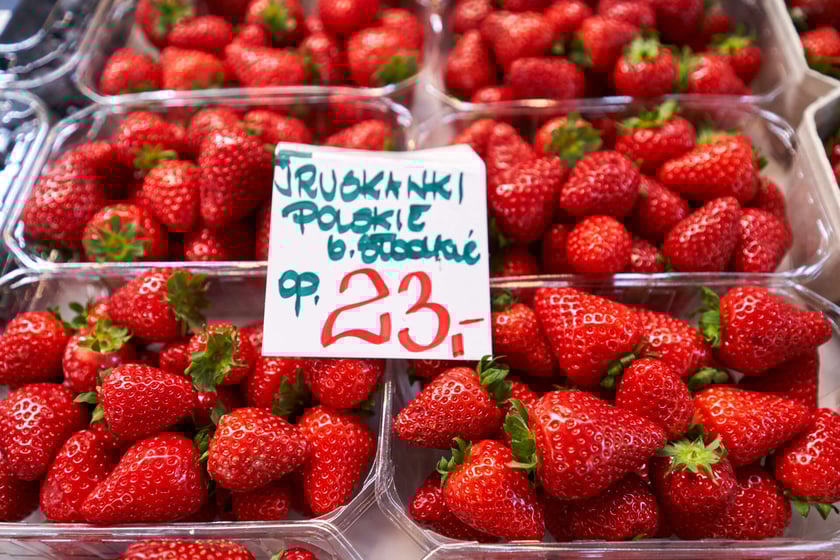 Aktualne ceny owoców i warzyw w Hali Targowej.