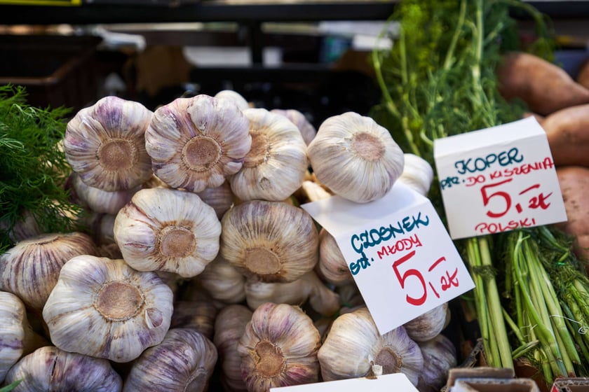 Aktualne ceny owoców i warzyw w Hali Targowej.