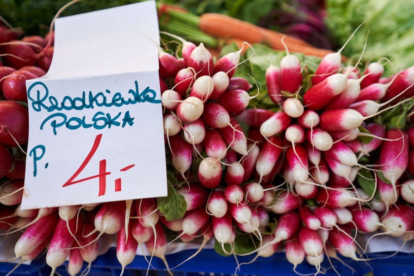 Aktualne ceny owoców i warzyw w Hali Targowej.