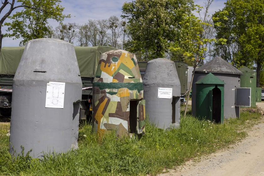 Czołg, SKOT i armaty! Nowe niezwykłe eksponaty Społecznego Muzeum Militarnego przy ul. Pełczyńskiej we Wrocławiu