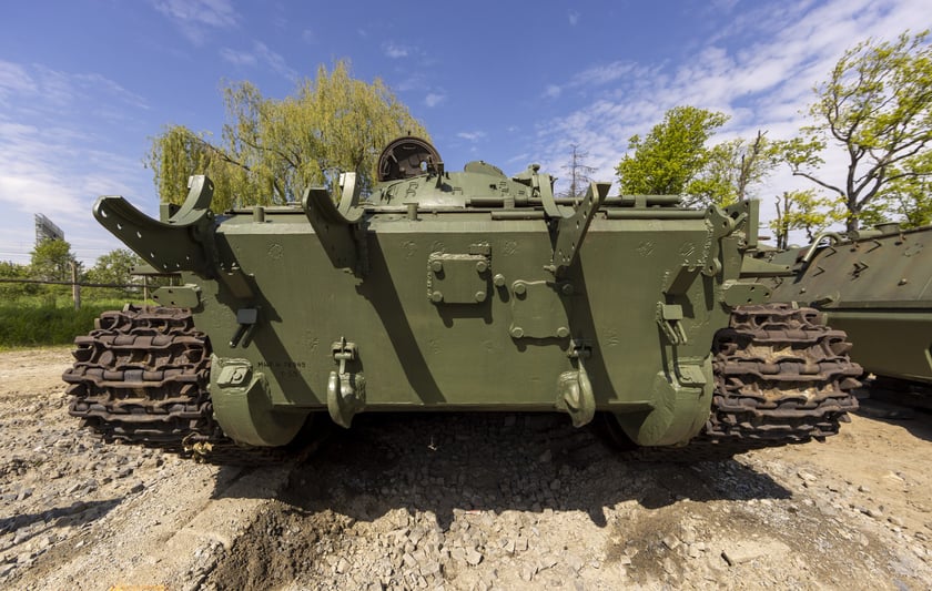 Czołg, SKOT i armaty! Nowe niezwykłe eksponaty Społecznego Muzeum Militarnego przy ul. Pełczyńskiej we Wrocławiu