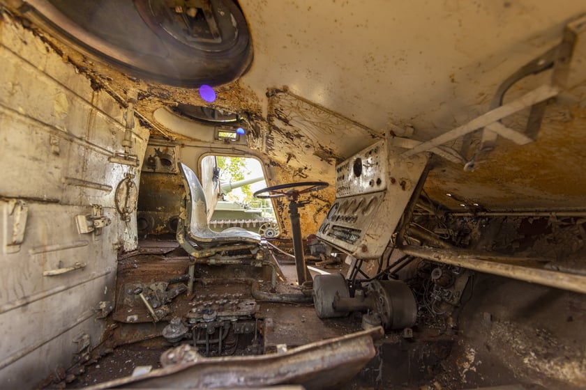 Czołg, SKOT i armaty! Nowe niezwykłe eksponaty Społecznego Muzeum Militarnego przy ul. Pełczyńskiej we Wrocławiu