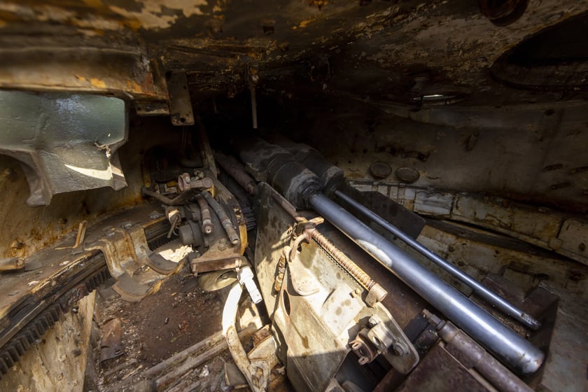 Czołg, SKOT i armaty! Nowe niezwykłe eksponaty Społecznego Muzeum Militarnego przy ul. Pełczyńskiej we Wrocławiu