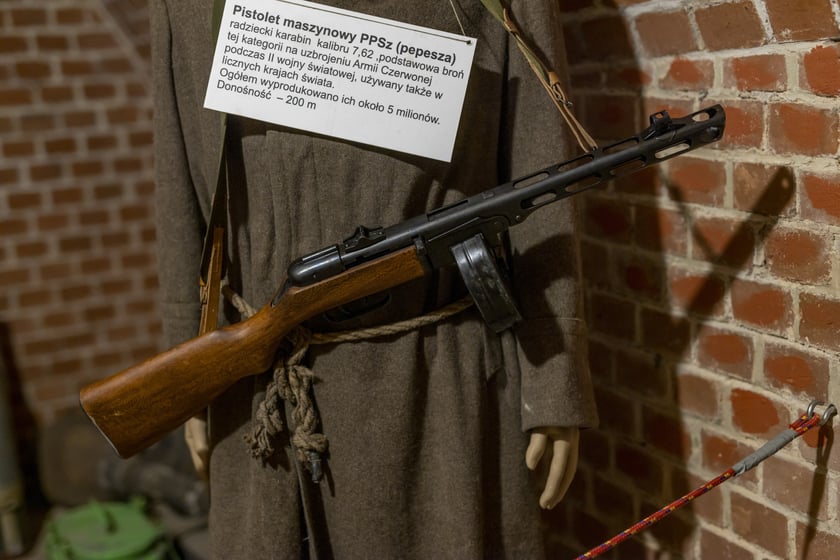 Wystawa ?Militarno-historyczny Wrocław? w Forcie Wrocław Nr 9 przy ul. Pełczyńskiej we Wrocławiu