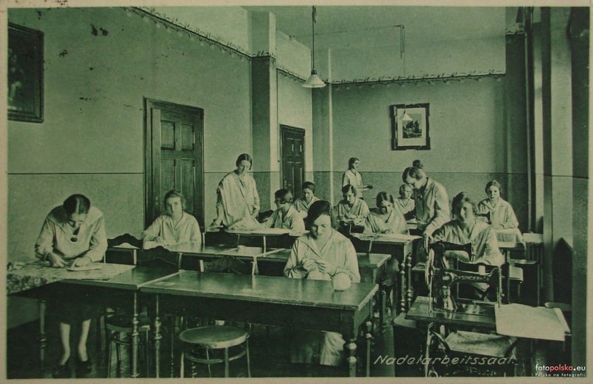 Lata 1905-1925, liceum urszulanek