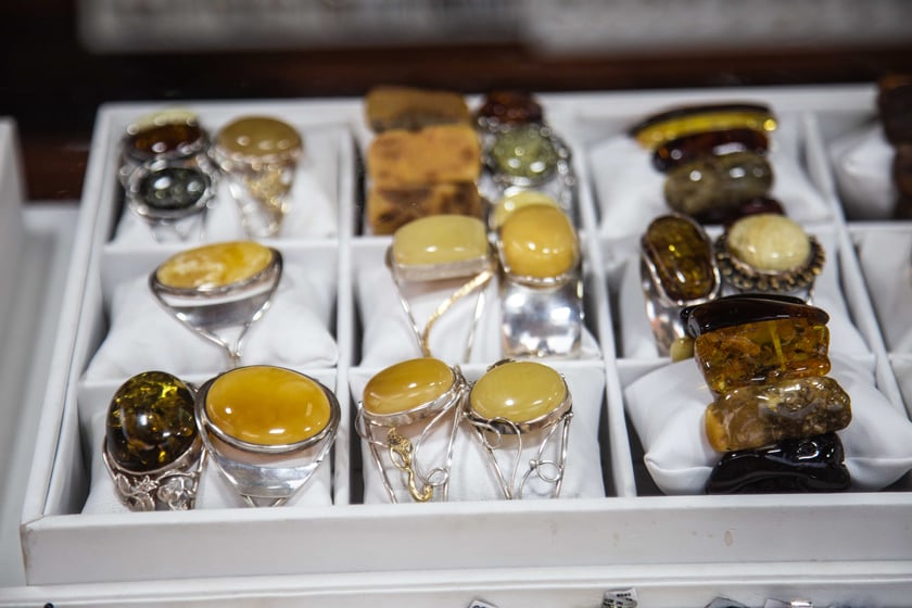 Biżuteria na Jarmarku Świętojańskim we Wrocławiu