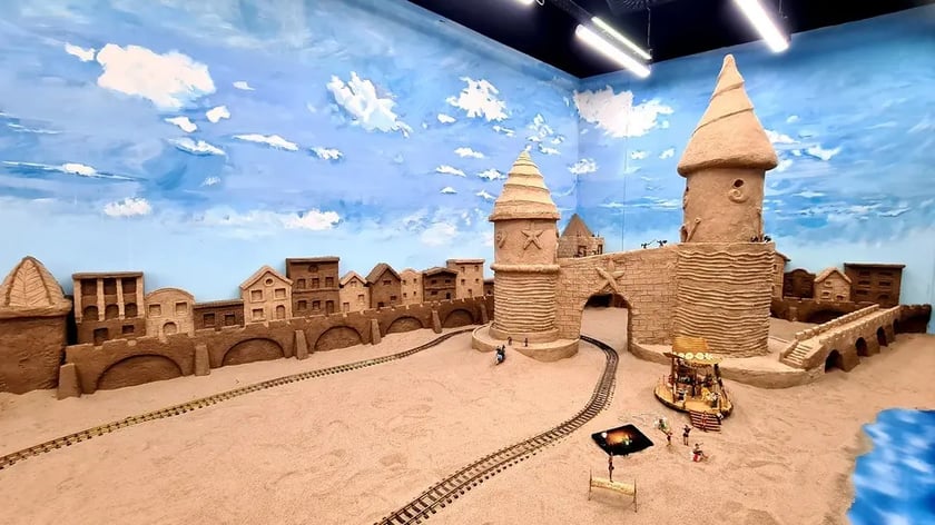 ?Miasto z Piasku? - letnia wystawa czasowa w Kolejkowie