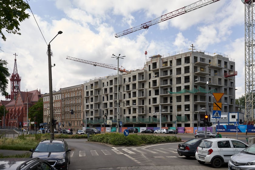 Budowa budynku hotelowo-usługowego przy ulicy Grabiszyńskiej