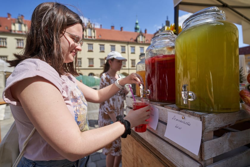 Festiwal kulinarny Delicje Regionów na wrocławskim Rynku