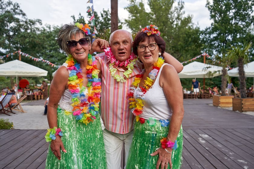 Hawajska potańcówka seniorów w Porcie Węglowym