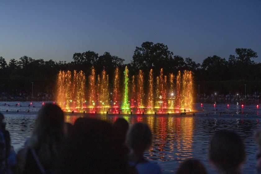 Pokaz specjalny Fontanny Multimedialnej we Wrocławiu - w sobotę 15 lipca Mikro&Makro Kosmos.