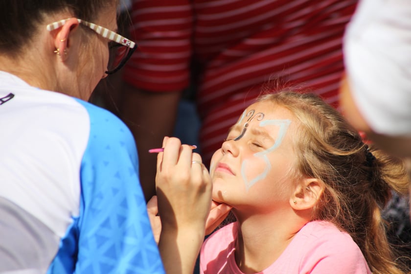 Piknik z okazji otwarcia kładki pieszo-rowerowej nad Ślęzą