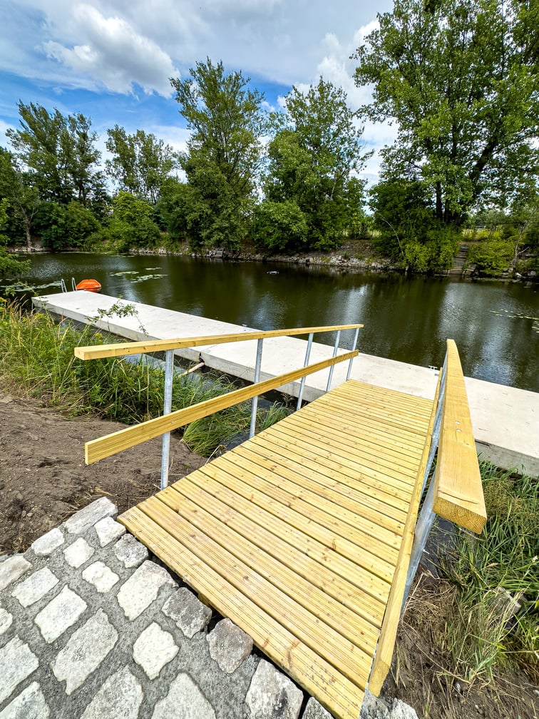 Pomost przy Beach Barze Port Węglowy