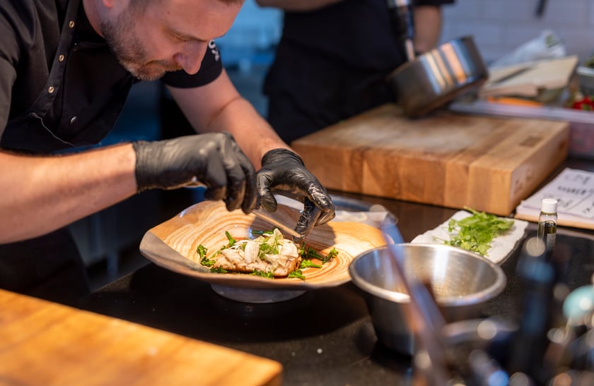 Stół na Szwedzkiej - gotowanie z lokalnych produktów