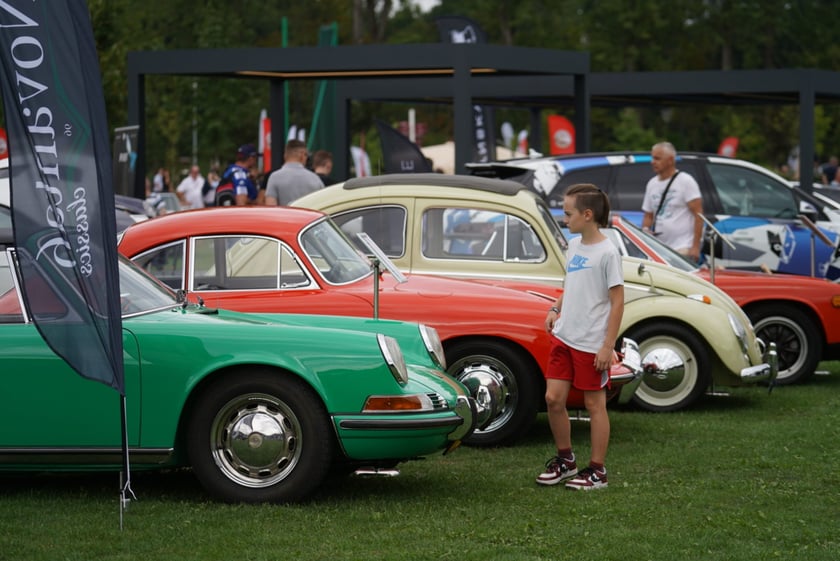 MotoClassic na Zamku Topacz - kultowe i współczczesne pojazdy