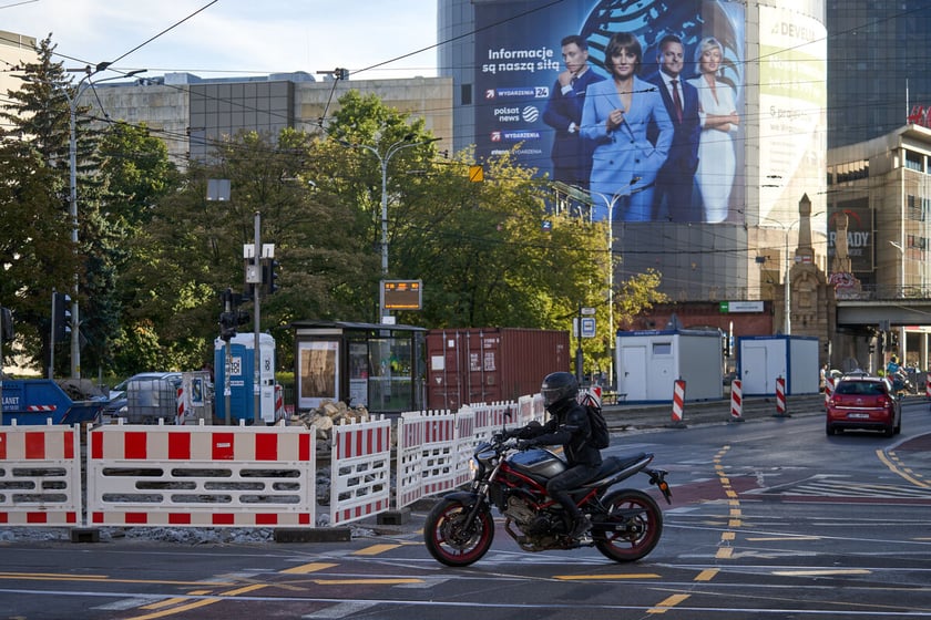 Przebudowa torowiska na skrzyżowaniu Piłsudskiego i Świdnickiej we Wrocławiu, 5.09.2023