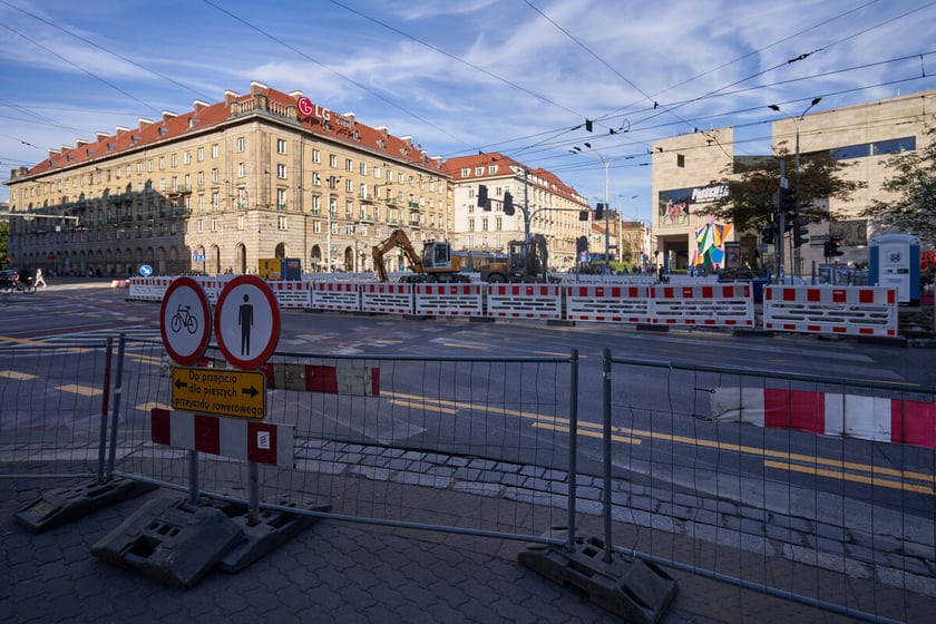 Przebudowa torowiska na skrzyżowaniu Piłsudskiego i Świdnickiej we Wrocławiu, 5.09.2023