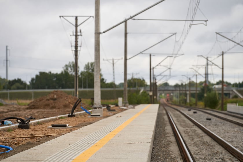 Budowa przystanku kolejowego w Mirkowie