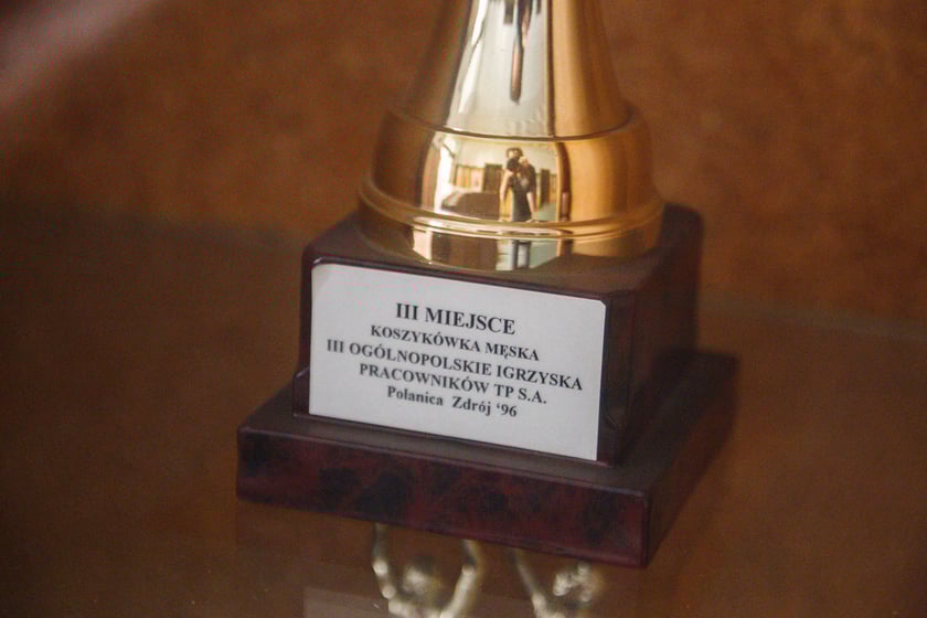 Gmach siedziby Dyrekcji Okręgu Telekomunikacji i Poczty Polskiej przy ul. Powstańców Śląskich 134-138. Budynek był wystawiony przez Orange na sprzedaż za blisko 40 mln zł.