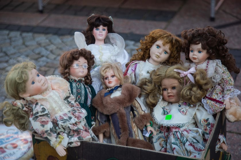 Targ staroci przy katedrze Marii Magdaleny przy ul. Szewskiej we Wrocławiu