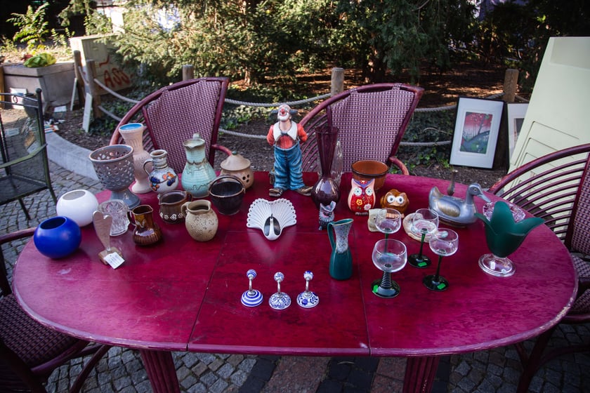 Targ staroci przy katedrze Marii Magdaleny przy ul. Szewskiej we Wrocławiu