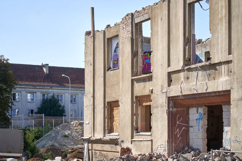 dawnego Zakładowego Domu Kultury WSK Hydral na Psim Polu