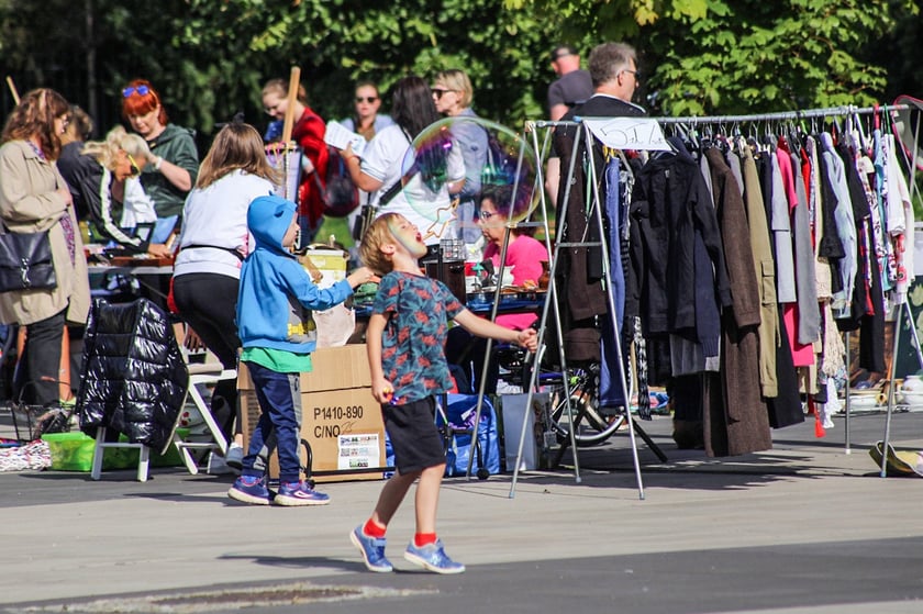 Pchli targ przy Centrum Historii Zajezdnia w niedzielę 24 września