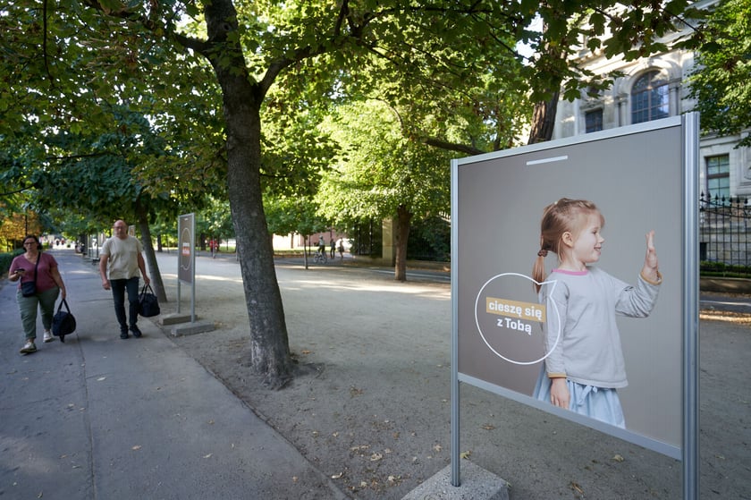 Wystwa "Dzieci&rdquo; na Promenadzie Staromiejskiej