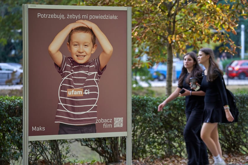 Wystwa "Dzieci&rdquo; na Promenadzie Staromiejskiej