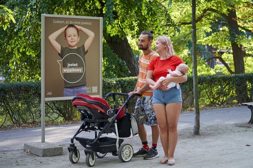 Wystwa "Dzieci&rdquo; na Promenadzie Staromiejskiej