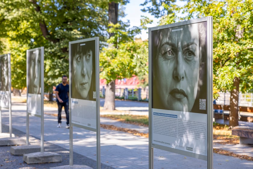 Wystawa plenerowa &bdquo;Historie&rdquo; na Bulwarze Dunikowskiego