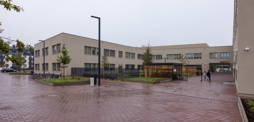 Październikowy dzień w zespole szkolno-przedszkolnym na Asfaltowej