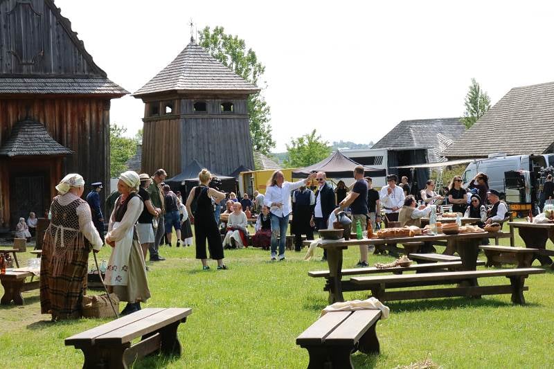 Plan zdjęciowy w Parku Etnograficznego w Tokarnii w Gminie Chęciny
