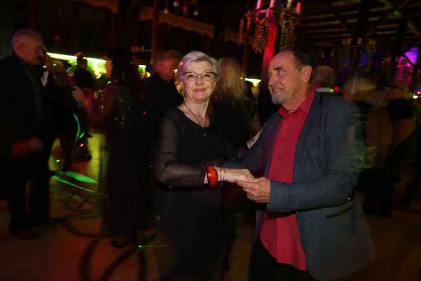 Bal seniorów "Z wizytą u rodziny Addamsów"