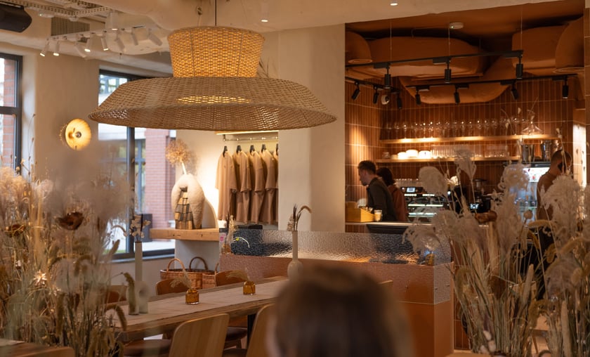 Restauracja Nai przy pl. Jana Pawła II