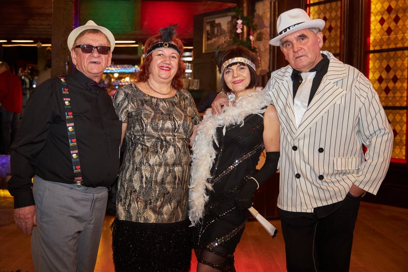 Pożegnanie karnawału w stylu retro